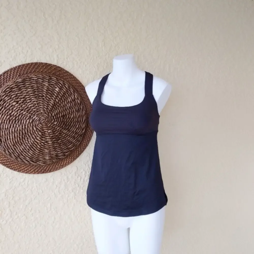 Lululemon Top Speed Tank

Black Swan‎